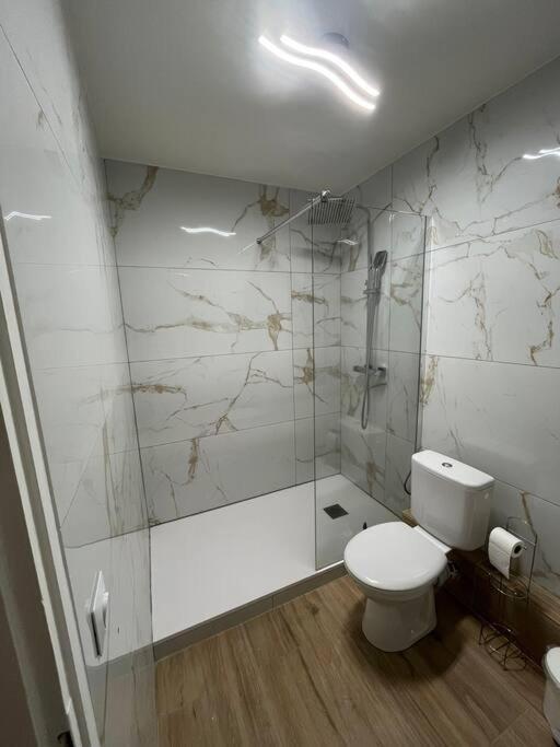 Joli Appart/Vue Etang/Clim /Wifi 巴拉吕克莱班 外观 照片